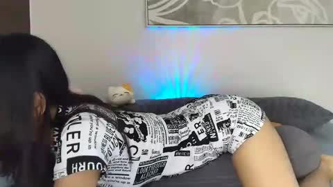 junovaughn online show from December 19, 2025, 12:50 am