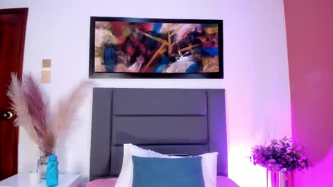 Jupiter Fox online show from November 30, 2025, 12:03 am