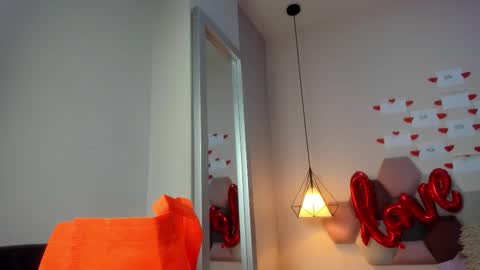 Jupiter Fox online show from February 17, 2026, 12:51 am