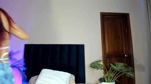 Jupiter Fox online show from March 21, 2026, 12:48 am