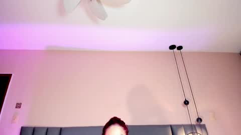 Jupiter Fox online show from April 7, 2026, 1:06 am