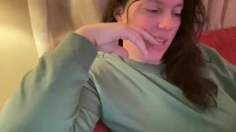 Snapshot of just4you101 chatting on November 12, 2025, 11:10 am Flirty influncer online show from November 12, 2025, 11:10 am