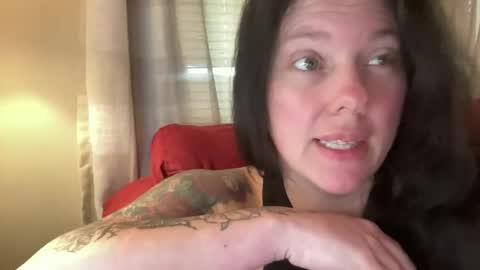 Snapshot of just4you101 chatting on December 22, 2025, 1:19 pm Flirty influncer online show from December 22, 2025, 1:19 pm