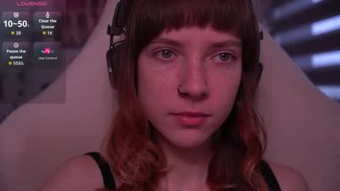 Julia online show from September 14, 2025, 6:23 am