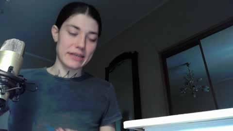 Ginger Curly online show from April 13, 2026, 10:10 am