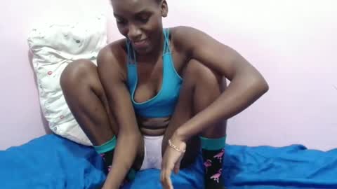 just ebonee online show from December 3, 2025, 9:35 pm