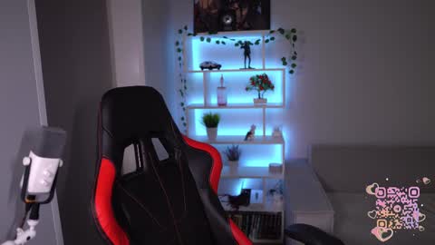 Snapshot of just_emmy chatting on March 9, 2025, 7:56 am just call me Emmy online show from March 9, 2025, 7:56 am