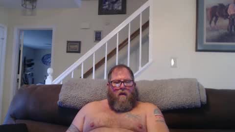 Snapshot of justaguyandnaked chatting on January 1, 2025, 8:47 pm justaguyandnaked online show from January 1, 2025, 8:47 pm