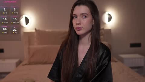 Snapshot of justbarbie_new_ chatting on February 21, 2025, 9:32 pm Katarina online show from February 21, 2025, 9:32 pm