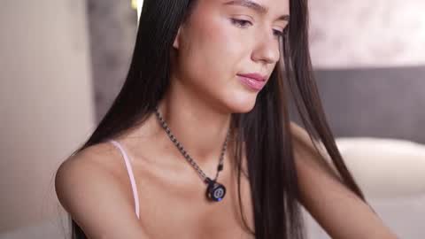 Snapshot of justbarbie_new_ chatting on November 11, 2025, 8:31 pm Katarina online show from November 11, 2025, 8:31 pm