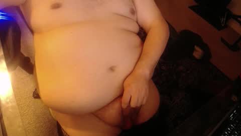 Snapshot of justchillinhey5776 chatting on November 6, 2025, 12:33 am Rick online show from November 6, 2025, 12:33 am