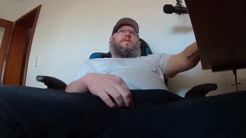 Just Flo ---  online show from March 3, 2025, 12:48 pm