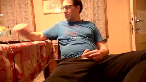 Snapshot of justforsmoke chatting on June 5, 2026, 9:42 pm justforsmoke online show from June 5, 2026, 9:42 pm
