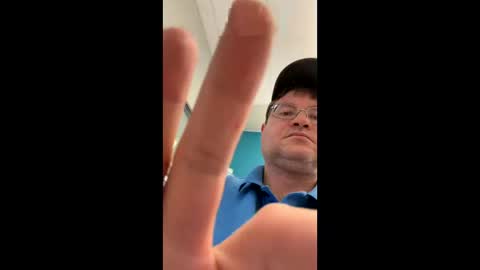 justfunguy221287 online show from May 4, 2026, 7:32 pm