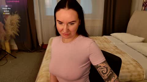 Miss Grace online show from April 3, 2026, 4:43 am