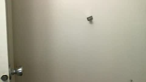 Snapshot of justin8j chatting on March 8, 2025, 9:51 pm justin8j online show from March 8, 2025, 9:51 pm