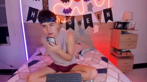 Justin online show from October 27, 2025, 1:59 pm