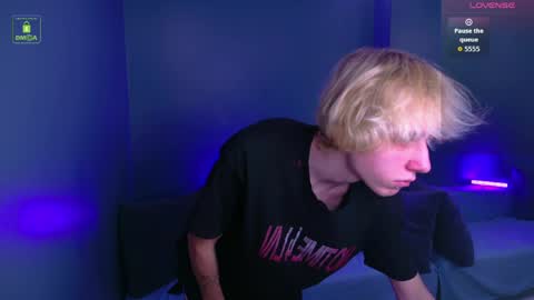 justTEEN online show from April 19, 2026, 2:49 pm