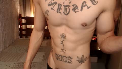 Snapshot of justine_hunk chatting on February 18, 2026, 5:25 am justine_hunk online show from February 18, 2026, 5:25 am