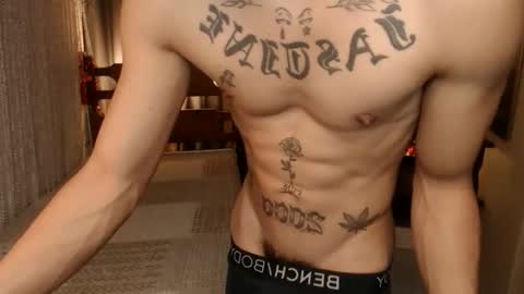 Snapshot of justine_hunk chatting on February 25, 2026, 5:00 pm justine_hunk online show from February 25, 2026, 5:00 pm