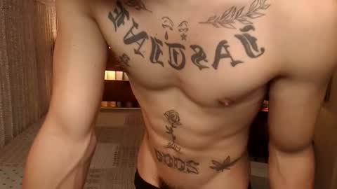 justine_hunk online show from April 16, 2026, 7:31 am