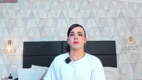 Justine online show from January 7, 2026, 4:04 am