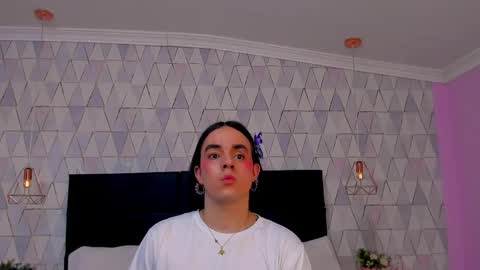 Snapshot of justineperry chatting on May 25, 2026, 4:07 am Justine online show from May 25, 2026, 4:07 am
