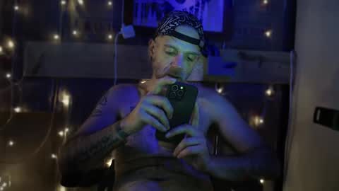 justinmoore1987 online show from January 25, 2025, 11:13 am