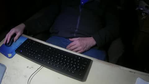 Justme39057 online show from March 9, 2025, 9:46 pm