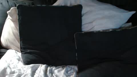 Snapshot of justmebev19591234 chatting on January 18, 2026, 12:42 pm Bev aka Diamond online show from January 18, 2026, 12:42 pm