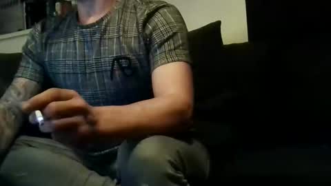 Snapshot of justmehere077 chatting on December 21, 2024, 1:47 am justmehere077 online show from December 21, 2024, 1:47 am