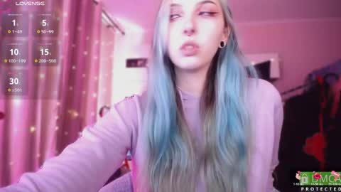 justmeowgirl online show from April 26, 2026, 5:49 am