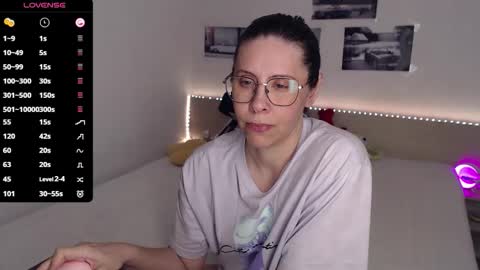 Julie online show from April 21, 2026, 4:01 pm