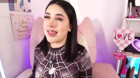 Emy online show from May 19, 2026, 2:07 am