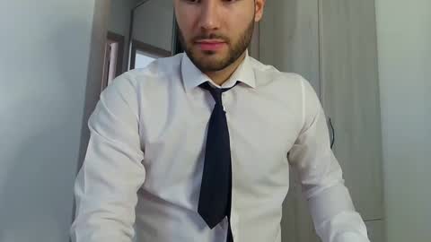 Snapshot of justynxxx1 chatting on February 26, 2025, 6:15 am Justin online show from February 26, 2025, 6:15 am