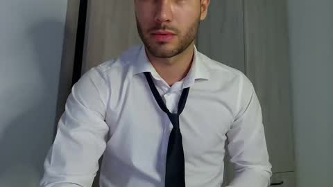 Snapshot of justynxxx1 chatting on February 28, 2025, 5:37 am Justin online show from February 28, 2025, 5:37 am