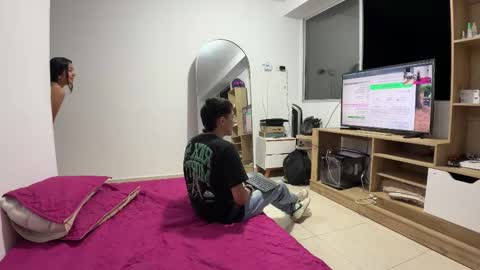 Snapshot of juva_ chatting on October 10, 2025, 11:15 pm Juan and friends online show from October 10, 2025, 11:15 pm