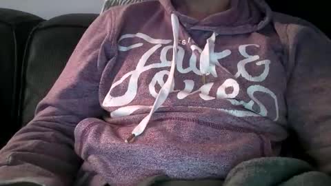 jwdick21 online show from October 9, 2025, 5:22 pm