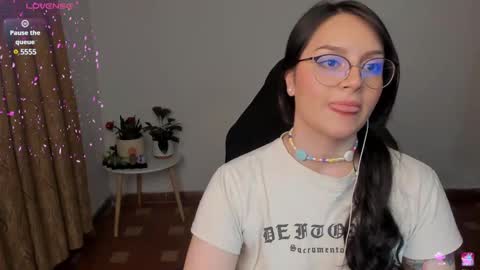 jxssicax online show from January 8, 2025, 5:37 am