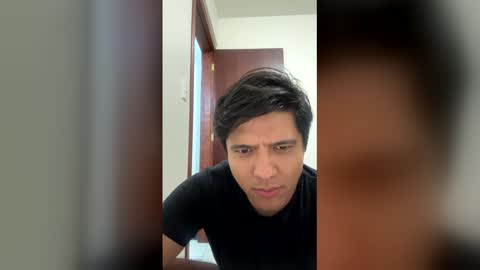 Snapshot of k24327 chatting on May 26, 2026, 7:54 pm k24327 online show from May 26, 2026, 7:54 pm