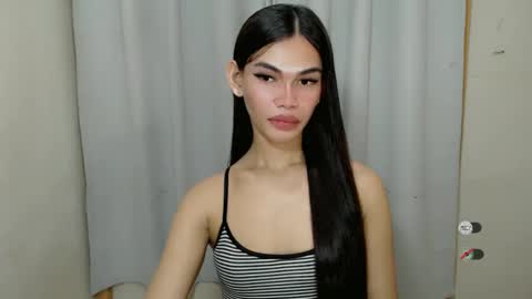 Snapshot of kaamy_dake chatting on January 17, 2025, 5:19 pm KAAMY online show from January 17, 2025, 5:19 pm