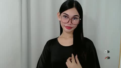 Snapshot of kaamy_dake chatting on November 4, 2025, 8:41 pm KAAMY online show from November 4, 2025, 8:41 pm