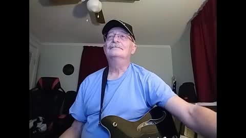 kabriggs136 online show from February 20, 2025, 12:08 am