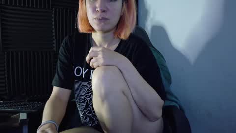 Snapshot of kad_kad chatting on March 6, 2025, 9:42 pm Kanela online show from March 6, 2025, 9:42 pm