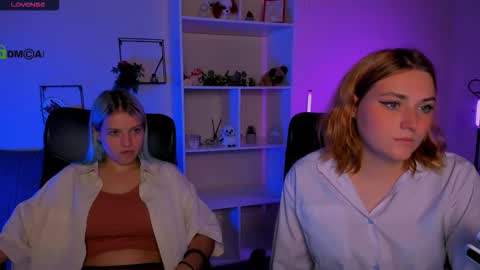 kaela_spell_ online show from October 7, 2025, 6:21 am