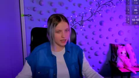 kaela_spell_ online show from January 10, 2026, 8:54 pm