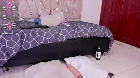 Snapshot of kaelaa18 chatting on December 13, 2024, 1:12 pm Kaela online show from December 13, 2024, 1:12 pm