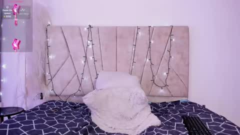 Snapshot of kaelaa18 chatting on December 20, 2024, 1:43 pm Kaela online show from December 20, 2024, 1:43 pm