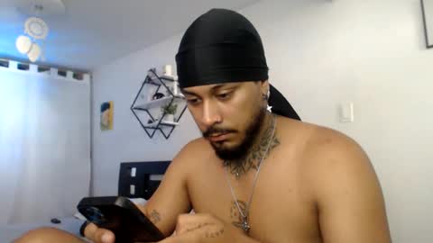      online show from October 16, 2025, 3:35 pm
