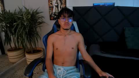 Snapshot of kai_storn chatting on February 18, 2026, 11:17 am kai_storn online show from February 18, 2026, 11:17 am